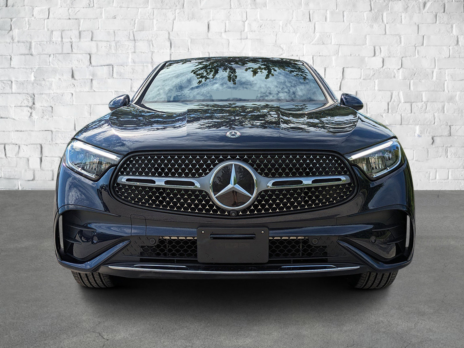 2024 Mercedes Benz GLC 300 4MATIC photo 2