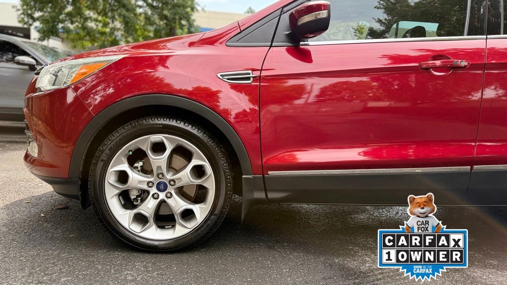 2015 Ford Escape Titanium photo 5