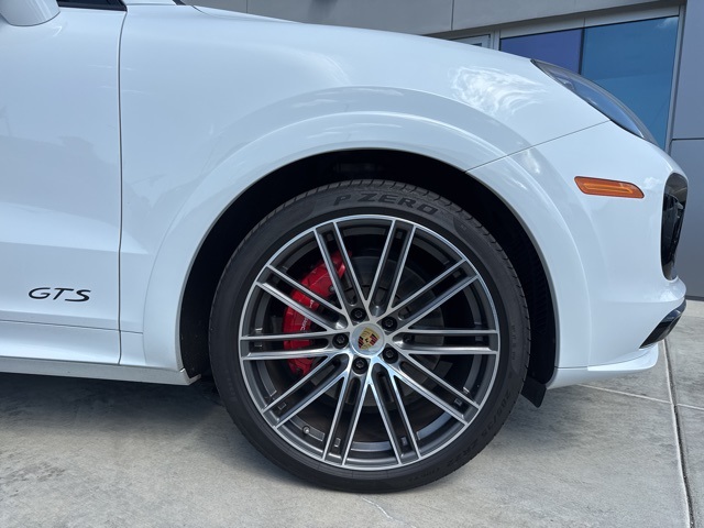 2023 Porsche Cayenne Coupe GTS photo 9