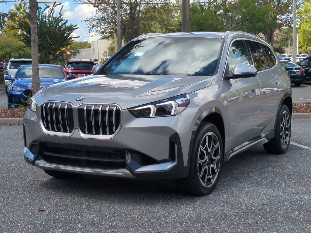 2026 BMW X1 28i's photo