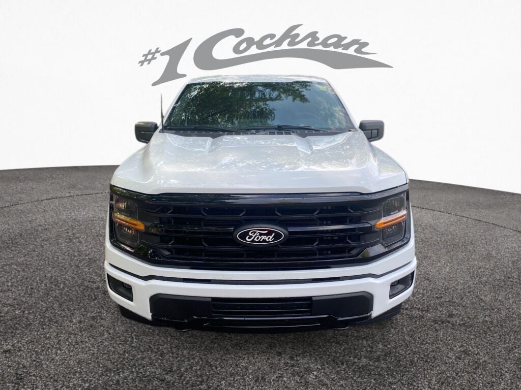 2025 Ford F-150 XLT photo 2