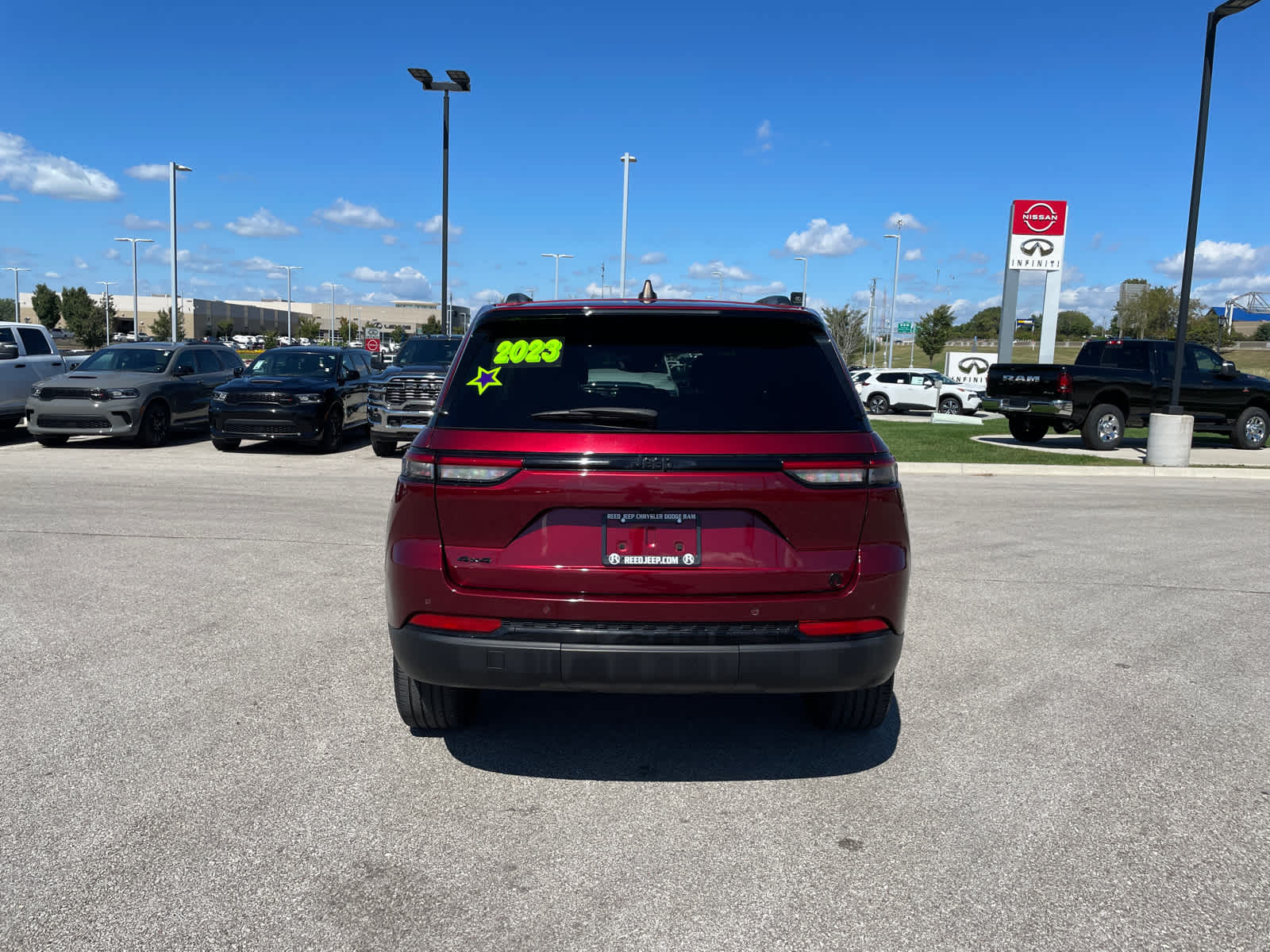 2023 Jeep Grand Cherokee Altitude photo 8