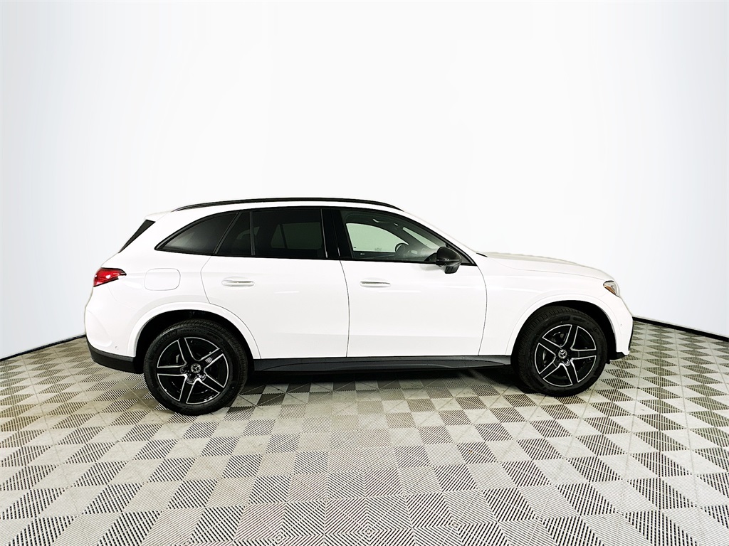 2026 Mercedes Benz GLC 300 4MATIC photo 8