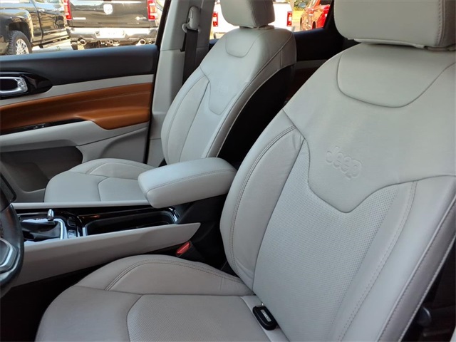 2022 Jeep Compass Limited photo 7