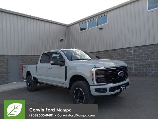 2025 Ford F-350SD Platinum