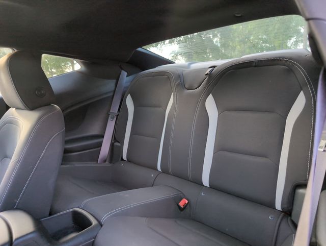 2017 Chevrolet Camaro 1LT photo 21