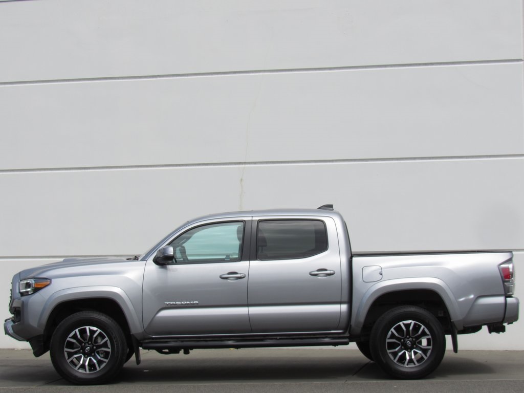 2021 Toyota Tacoma TRD Sport photo 4