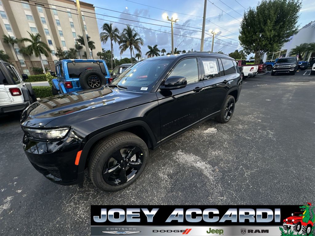 2025 Jeep Grand Cherokee Limited photo 4