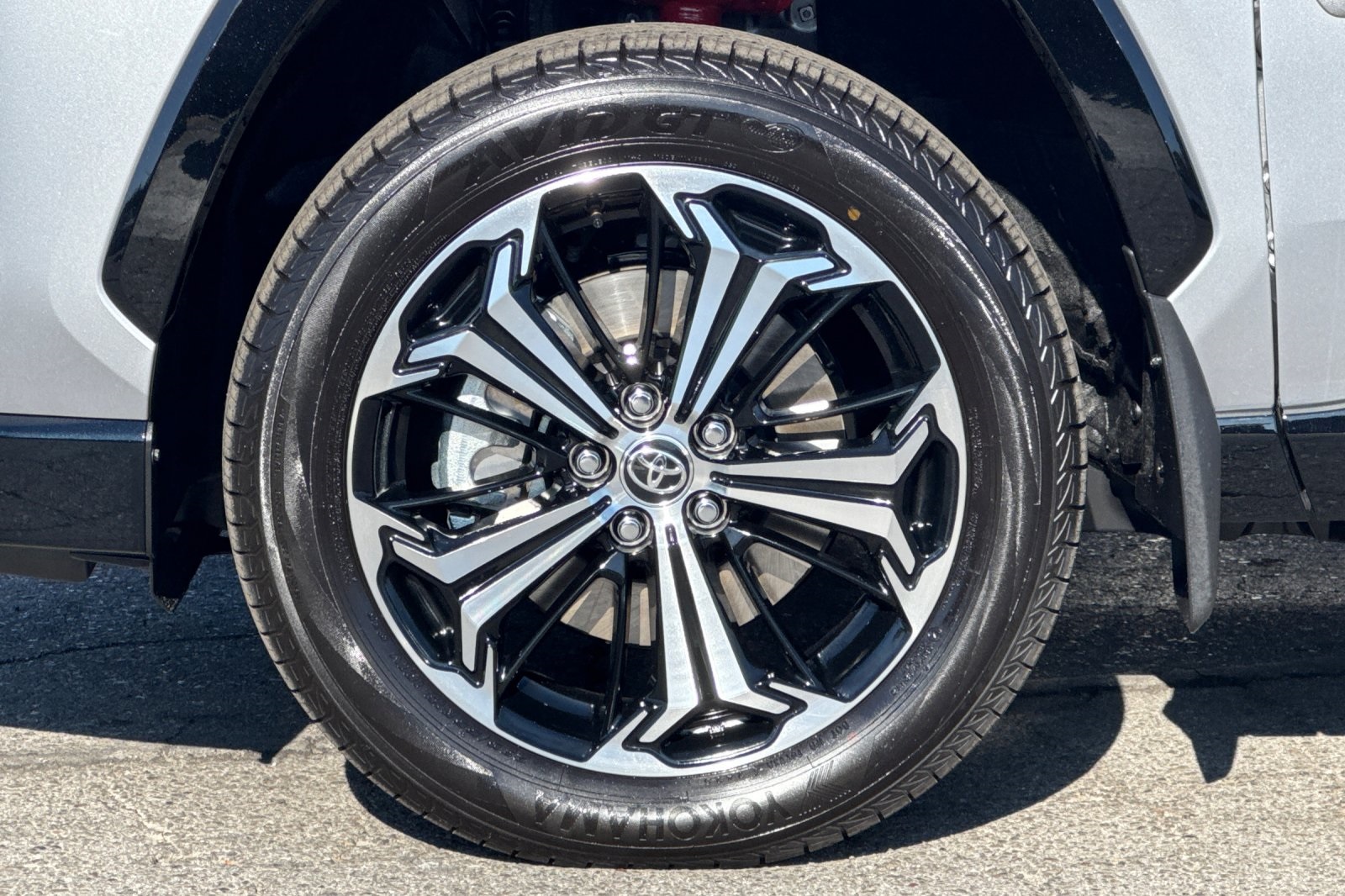 2025 Toyota RAV4 Hybrid XSE photo 8