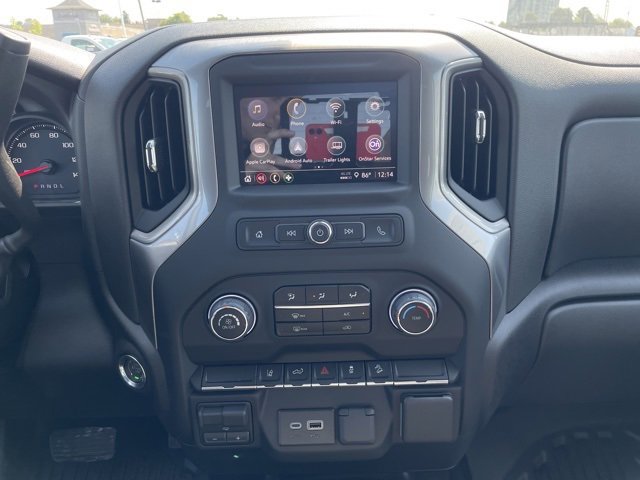 2025 Chevrolet Silverado 3500HD Work Truck photo 3