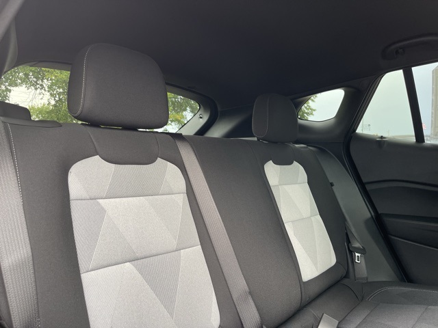 2025 Chevrolet Trax photo 8