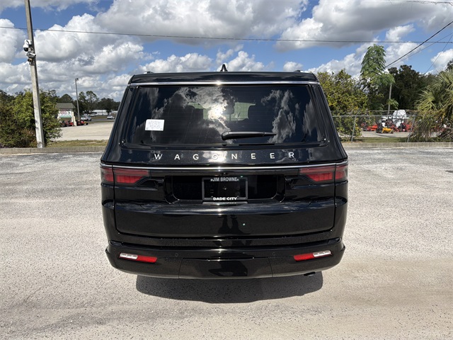 2025 Jeep Wagoneer L Series II photo 3