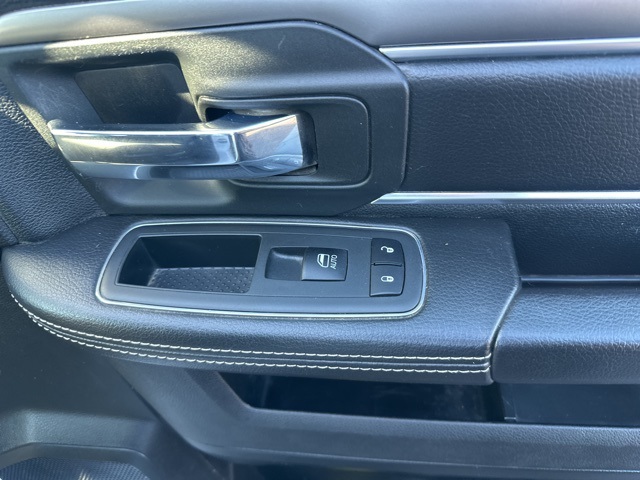 2021 Ram 1500 Classic Warlock photo 19