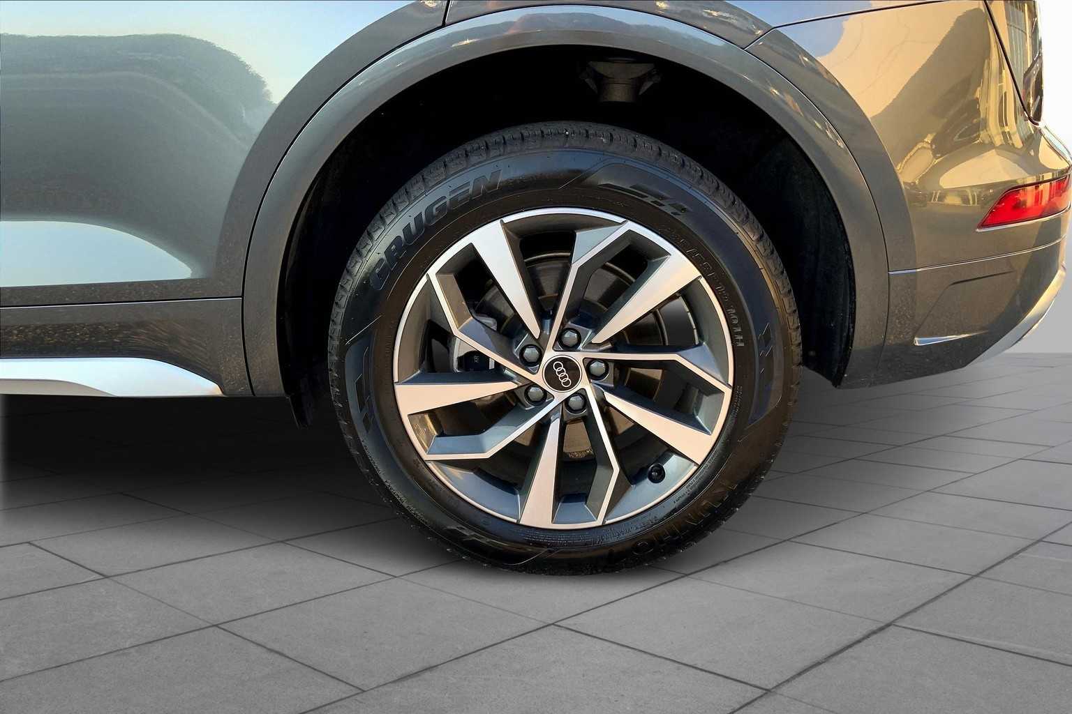 Image of Pre-Owned 2024 Audi Q5 S line Premium Plus