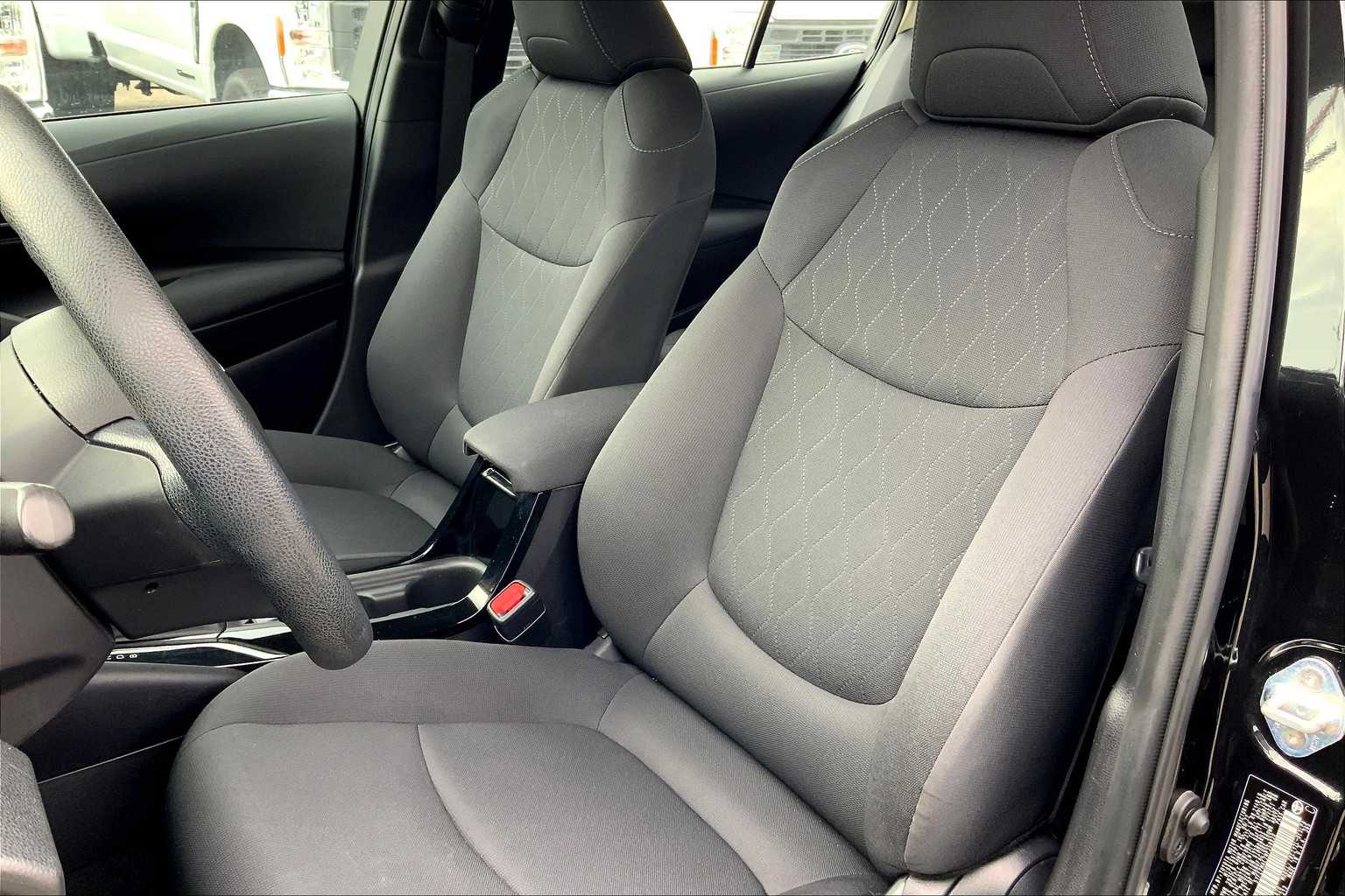 2022 Toyota Corolla LE photo 13