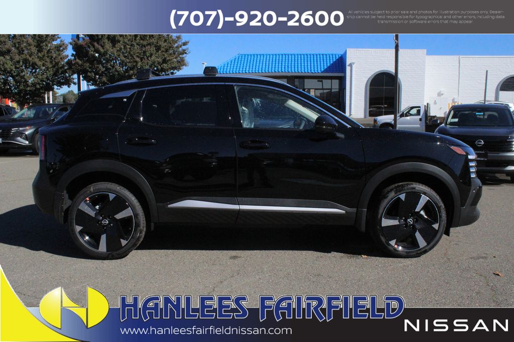 2026 Nissan Kicks SR photo 3