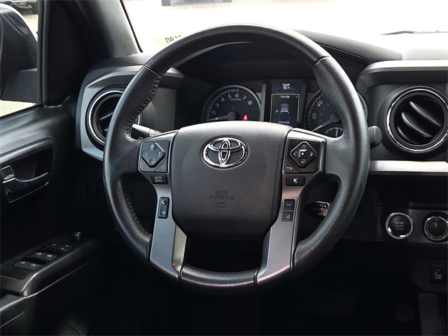 2021 Toyota Tacoma TRD Off-Road photo 13