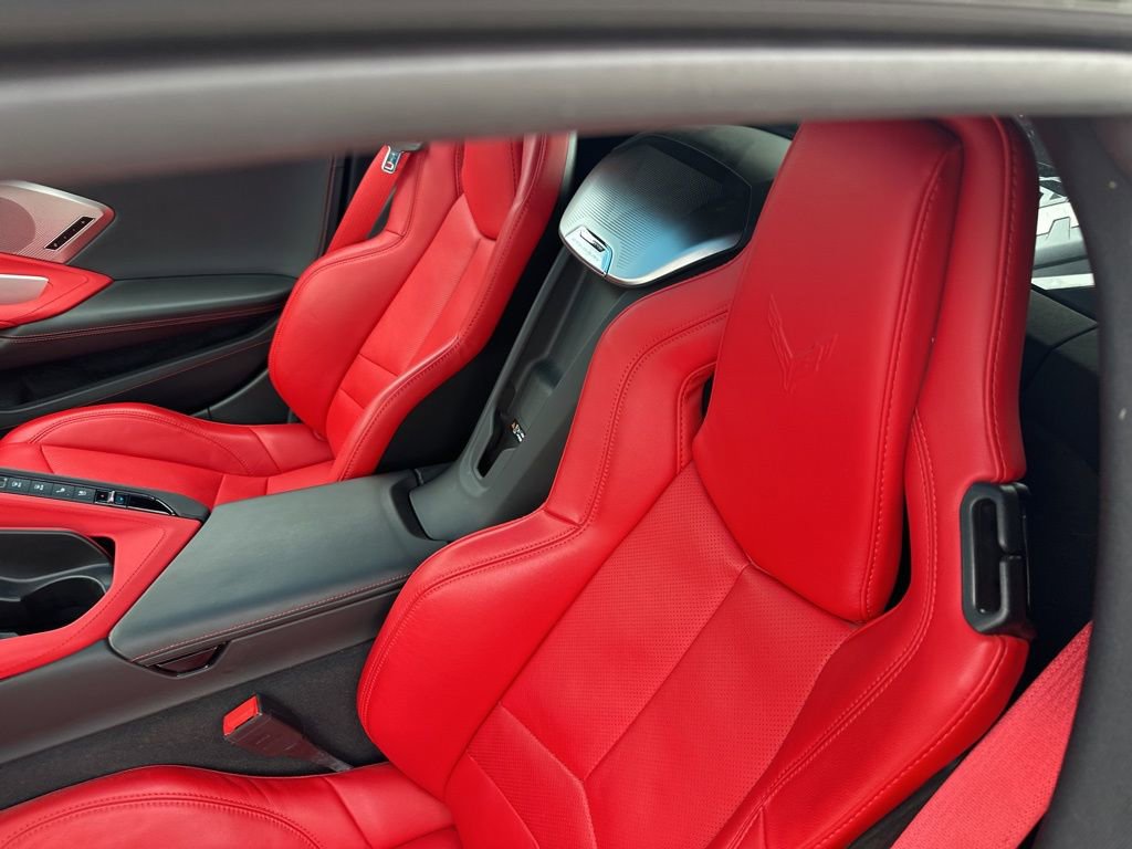 2021 Chevrolet Corvette Stingray 2LT photo 3