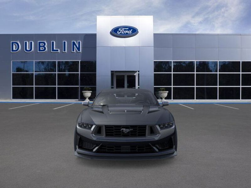 2025 Ford Mustang Dark Horse Premium photo 3