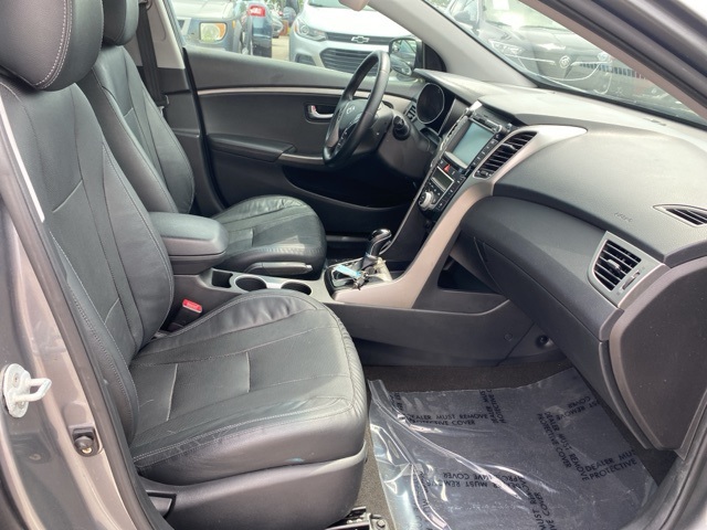2016 Hyundai Elantra GT Base photo 24