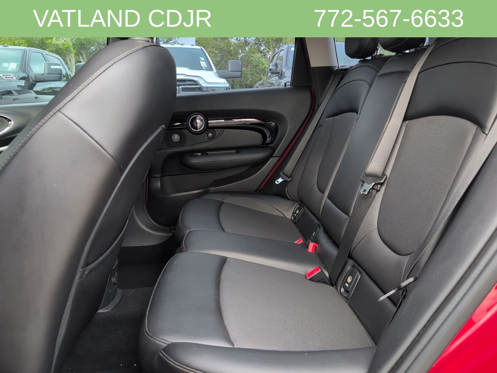 2016 Mini Clubman Base photo 33