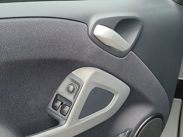2016 Smart Fortwo Electric Drive photo 11