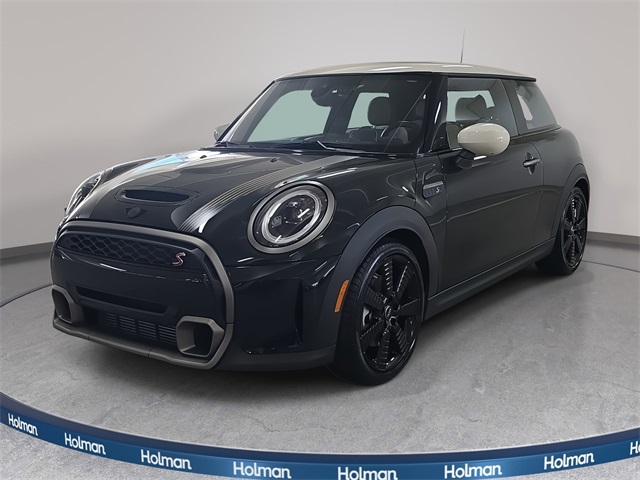 2024 MINI Hardtop 2 Door S's photo