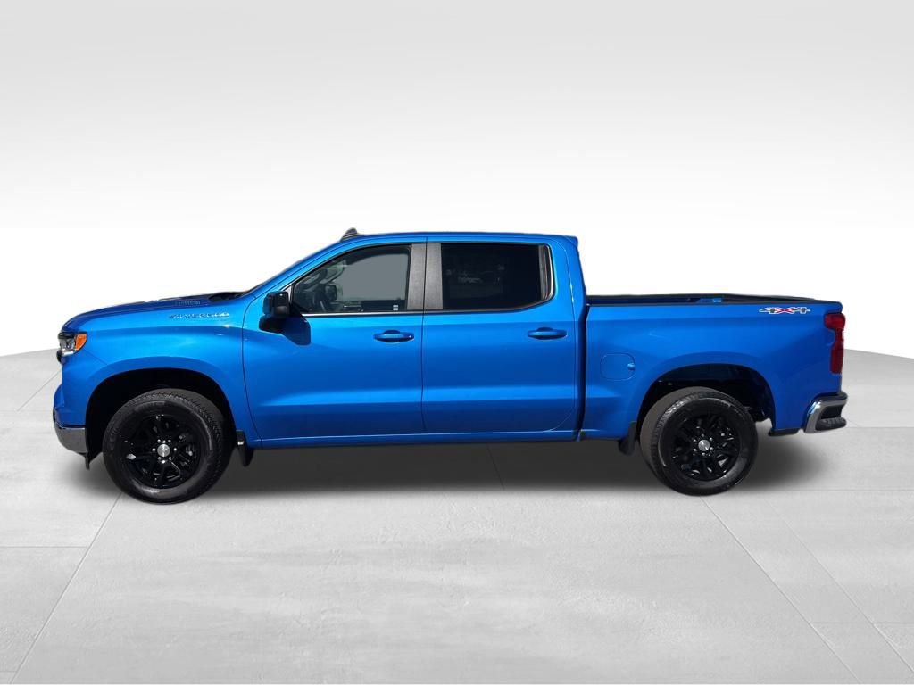 2025 Chevrolet Silverado 1500 LT photo 2