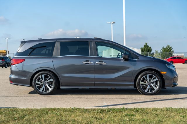 2024 Honda Odyssey Touring photo 8