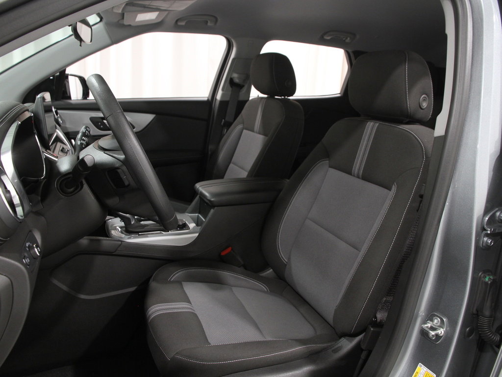 2025 Chevrolet Blazer 2LT photo 4