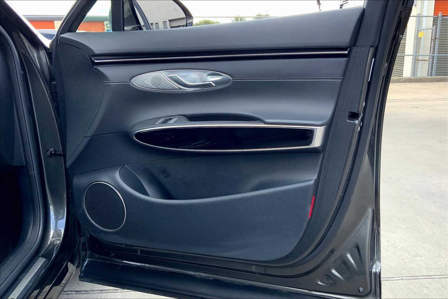 2025 Genesis GV70 2.5T photo 21
