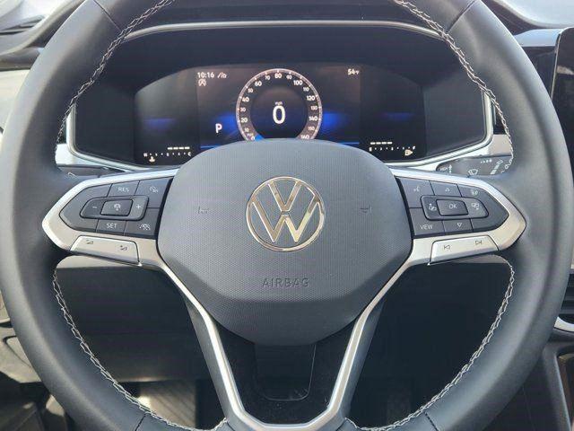2025 Volkswagen Taos SE photo 16
