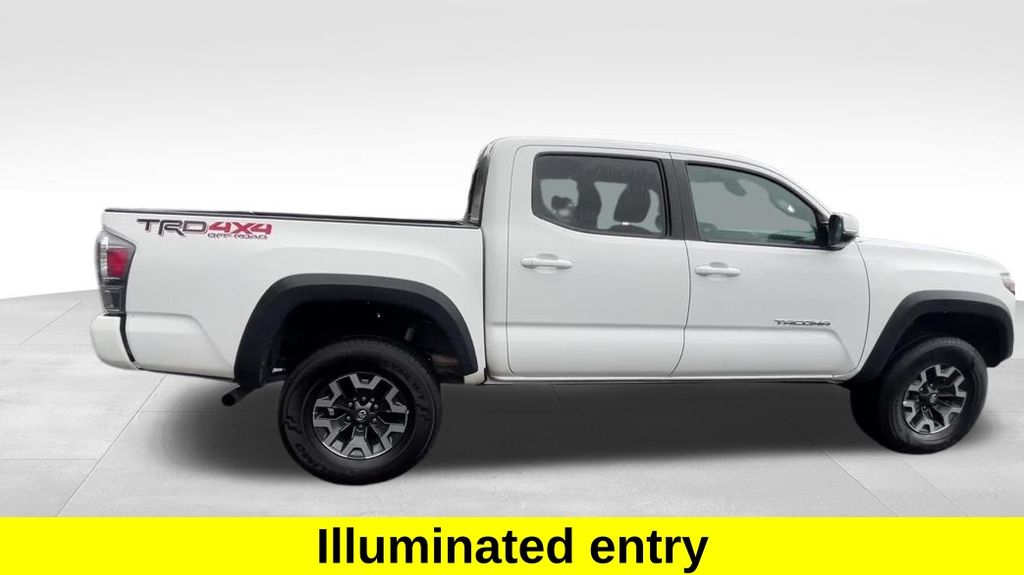 2023 Toyota Tacoma SR5 photo 11