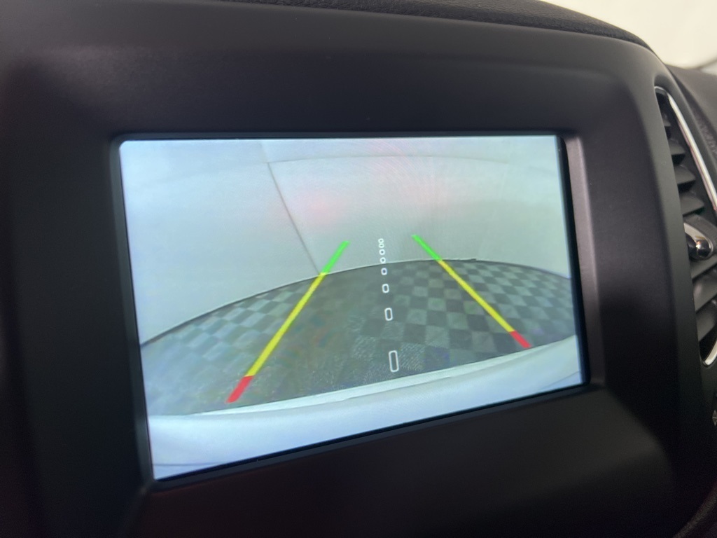 2020 Jeep Compass Latitude photo 17