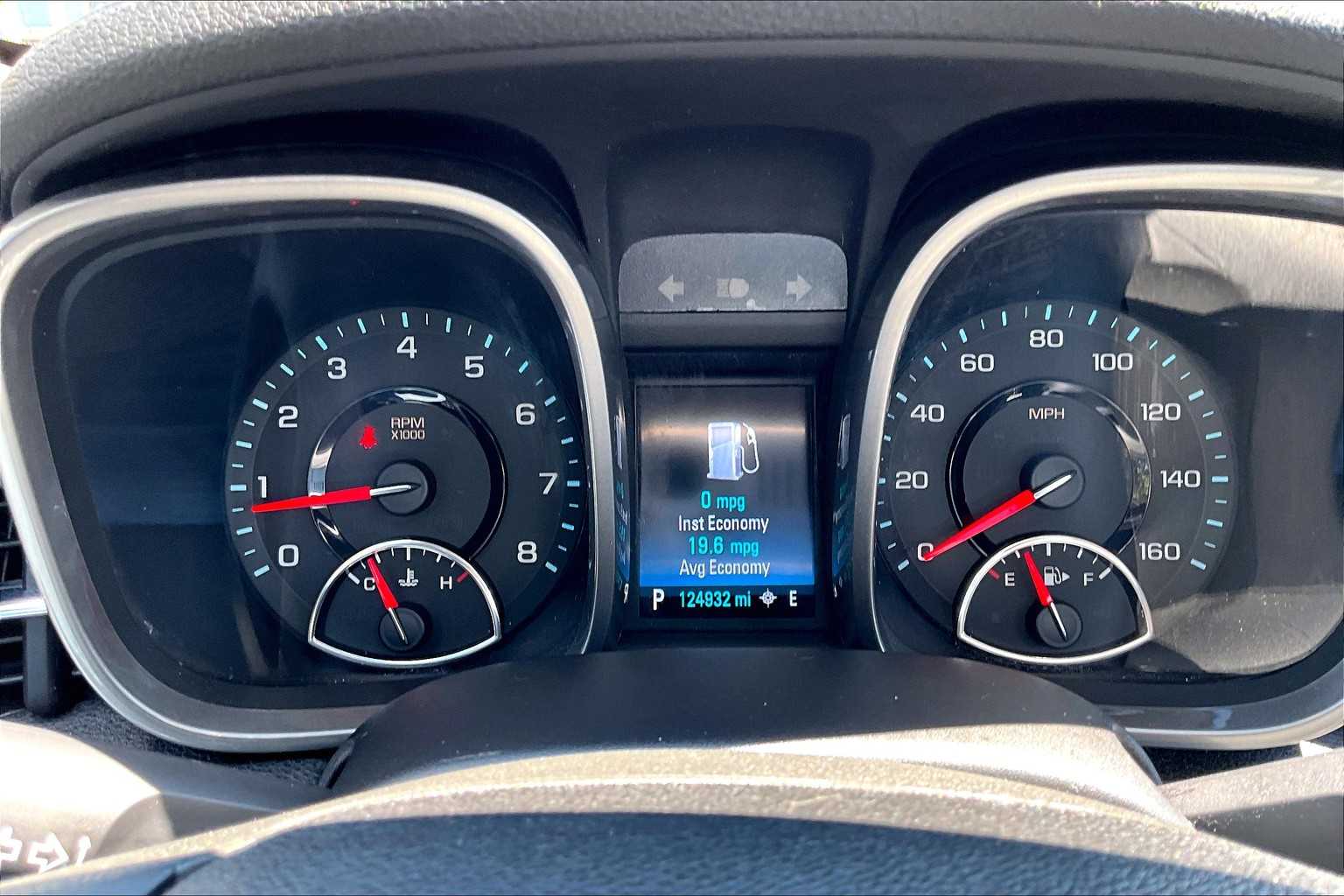 2015 Chevrolet Malibu 2LT photo 24