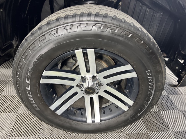 2017 Nissan Titan PRO-4X photo 4