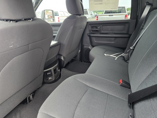 2025 Ram 3500 Tradesman photo 19