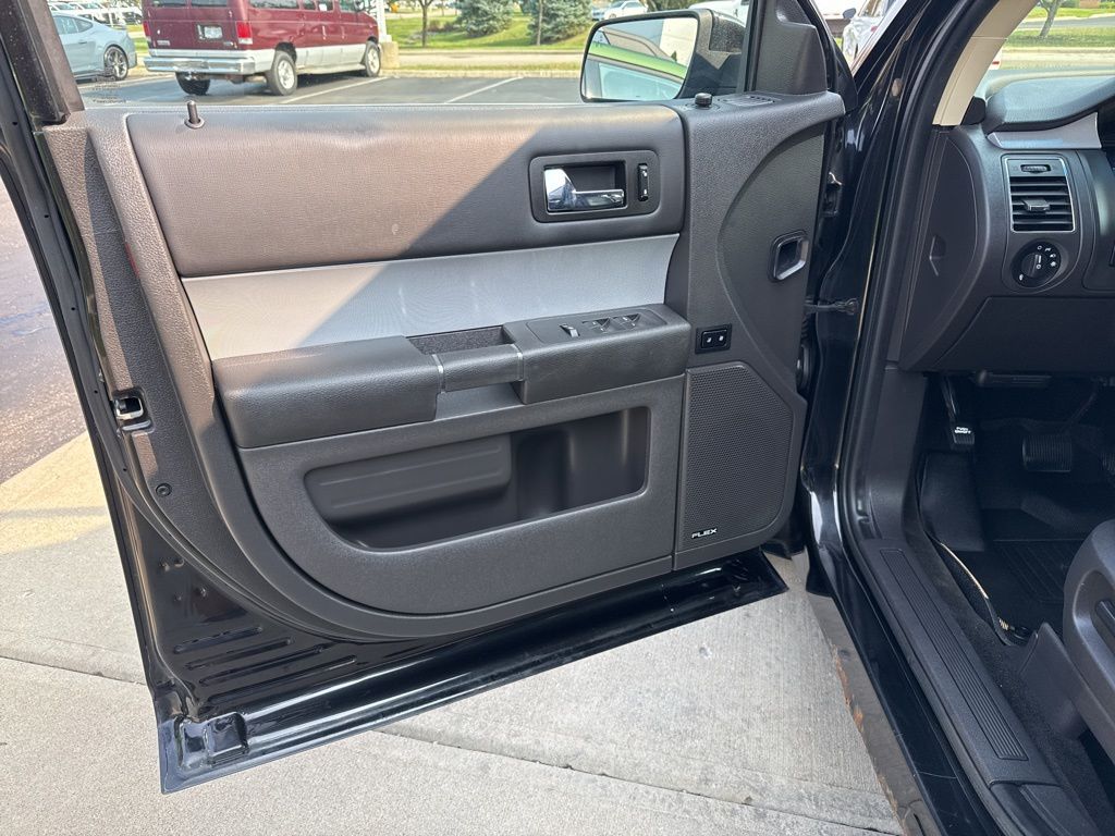 2014 Ford Flex SEL photo 10
