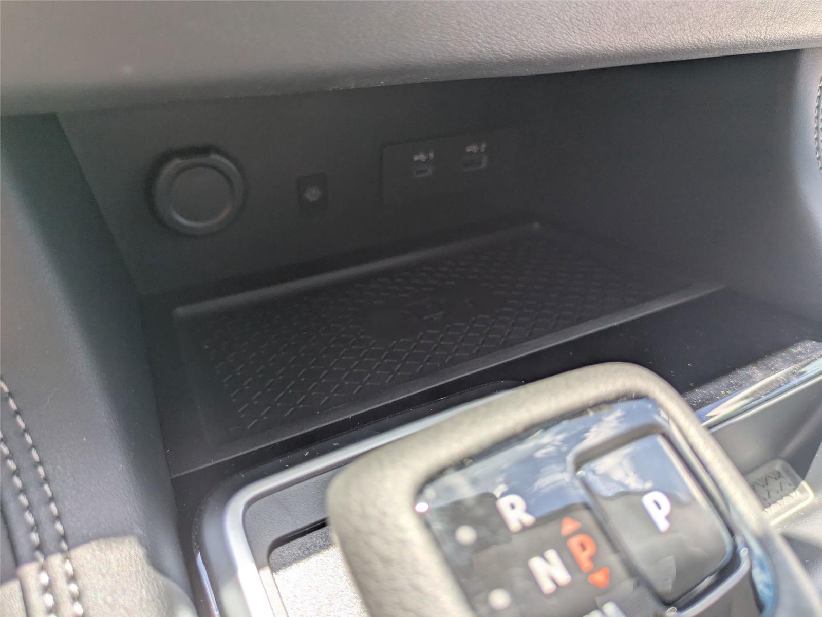 2025 Nissan Pathfinder Platinum photo 20