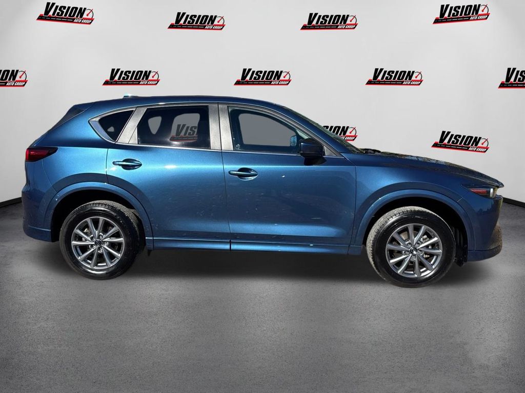 2024 Mazda CX-5 2.5 Select photo 4