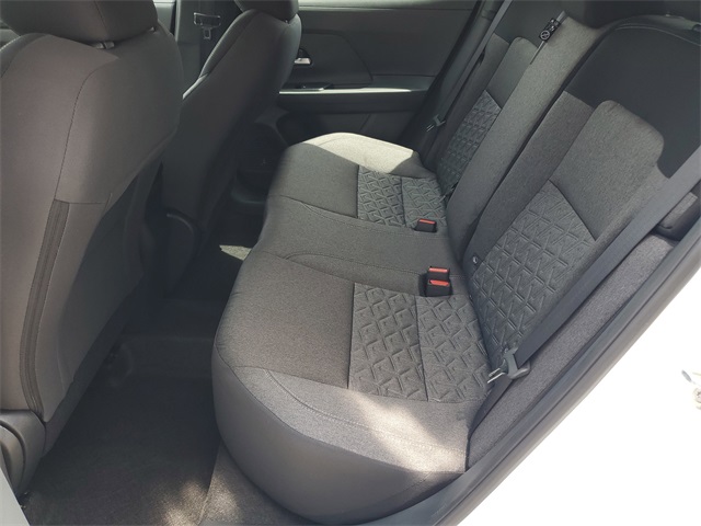 2025 Nissan Kicks SV photo 15