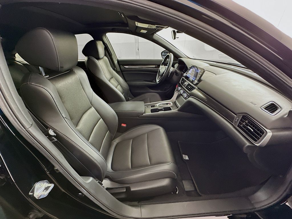 2022 Honda Accord 2.0T Sport photo 28