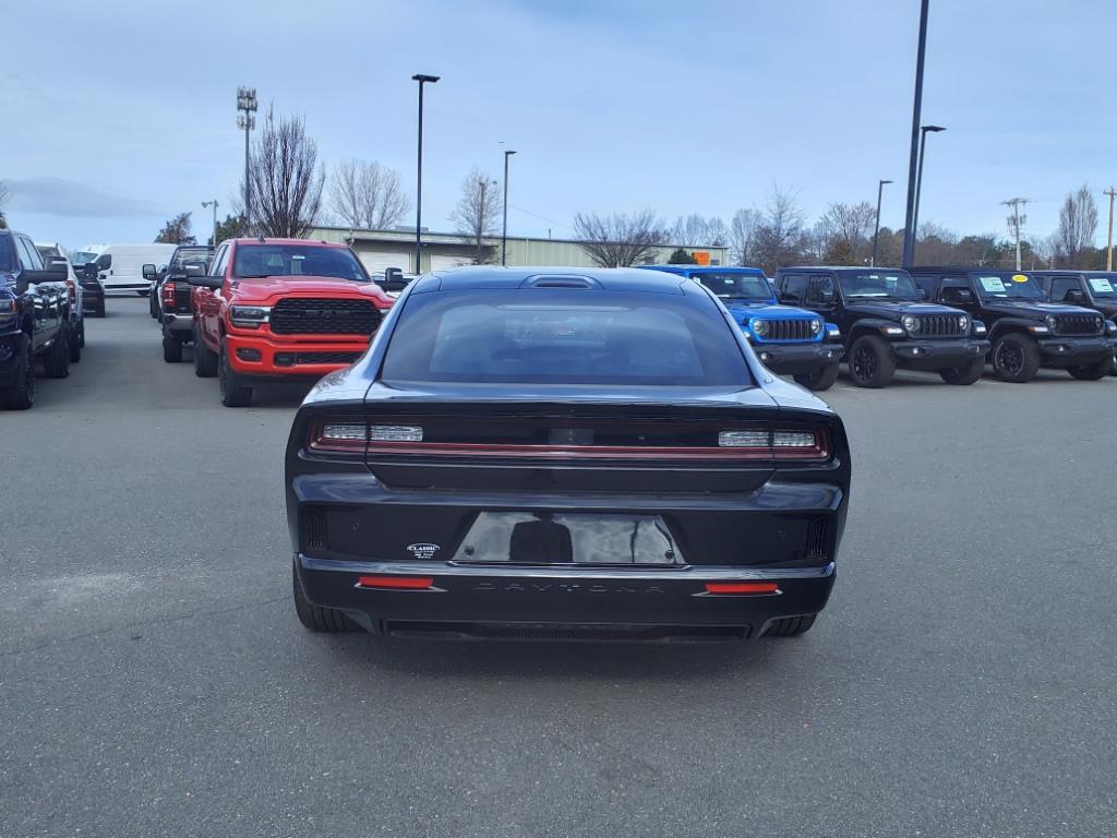 2025 Dodge Charger R/T photo 17