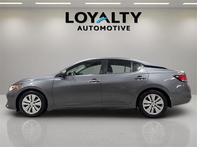 2021 Nissan Sentra S photo 2