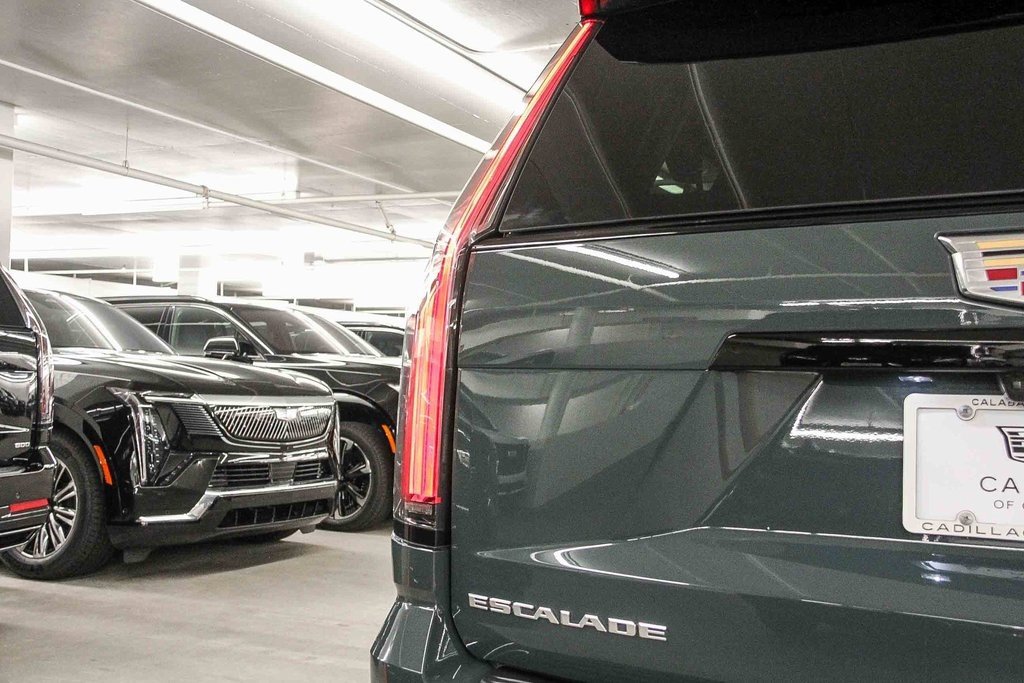 2026 Cadillac Escalade ESV Sport photo 4