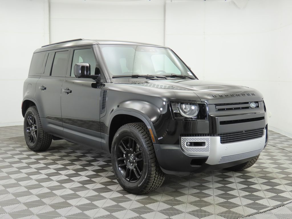 2025 Land Rover Defender 110 S photo 3