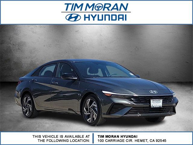 2025 Hyundai Elantra SEL Sport photo 2