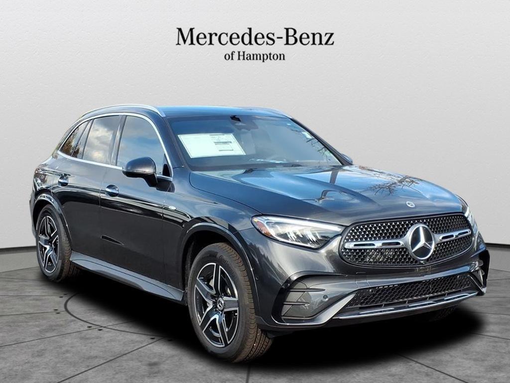 2025 Mercedes-Benz GLC Base's photo