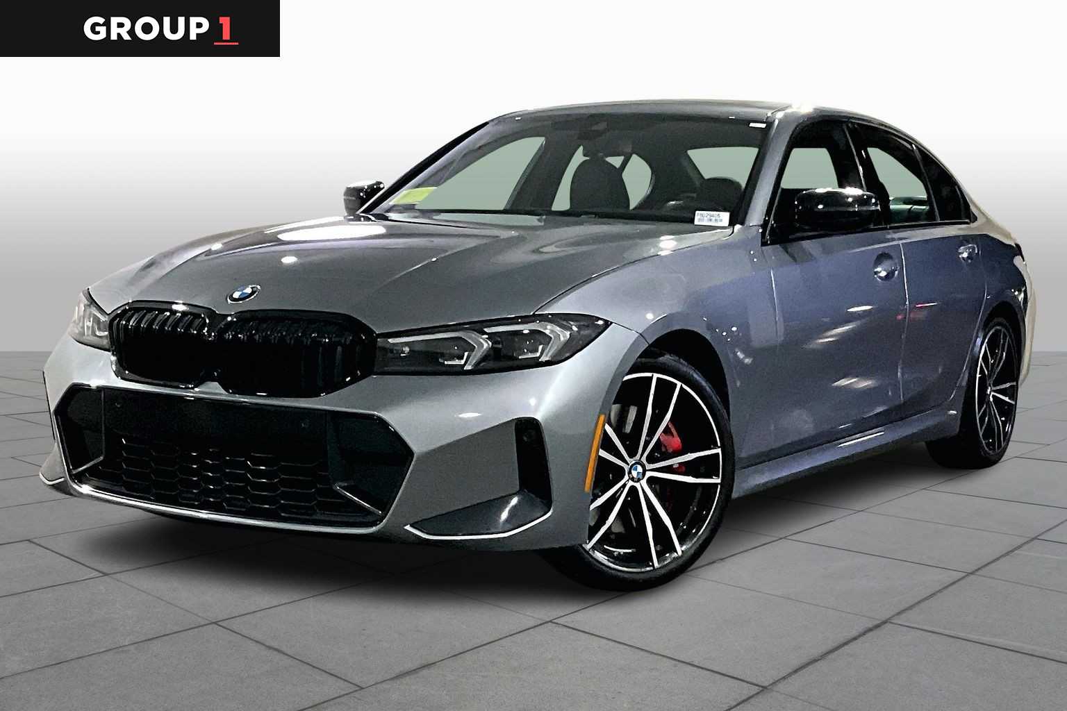 2023 BMW 3 Series 330i's photo