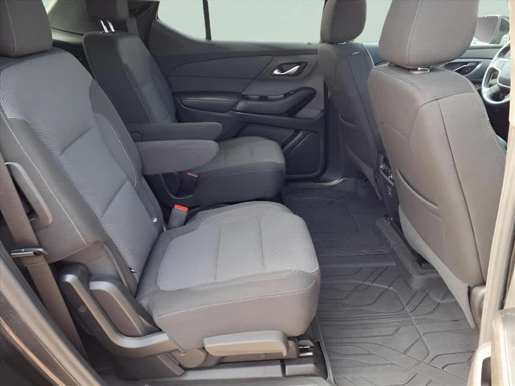 2022 Chevrolet Traverse Cloth 1LT photo 23